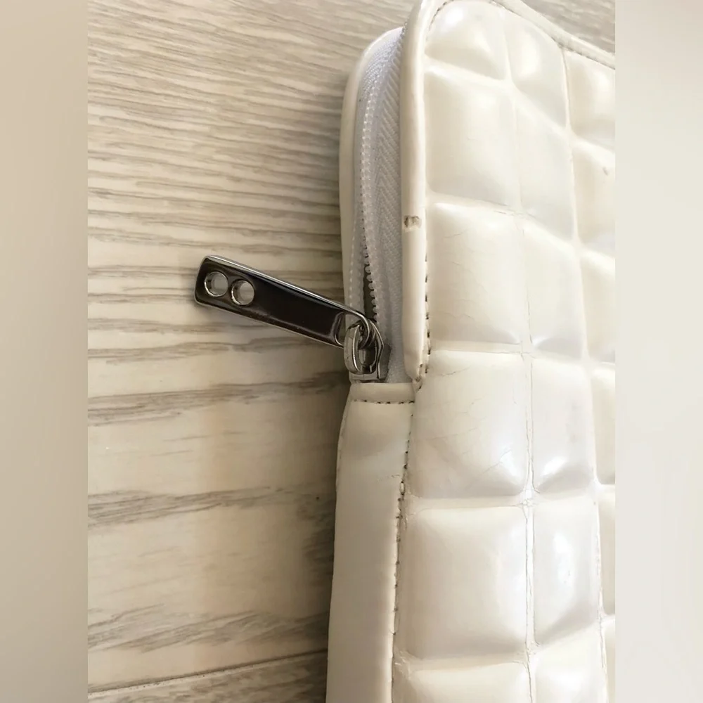 Knomo London White Quilted Laptop Sleeve Case Bag